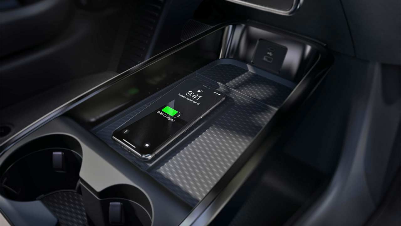 Ford-Mustang-Mach-E_interior_wireless_charging