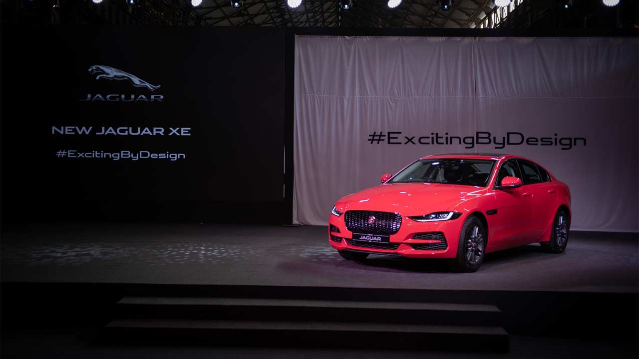 2019-Jaguar-XE-facelift-India