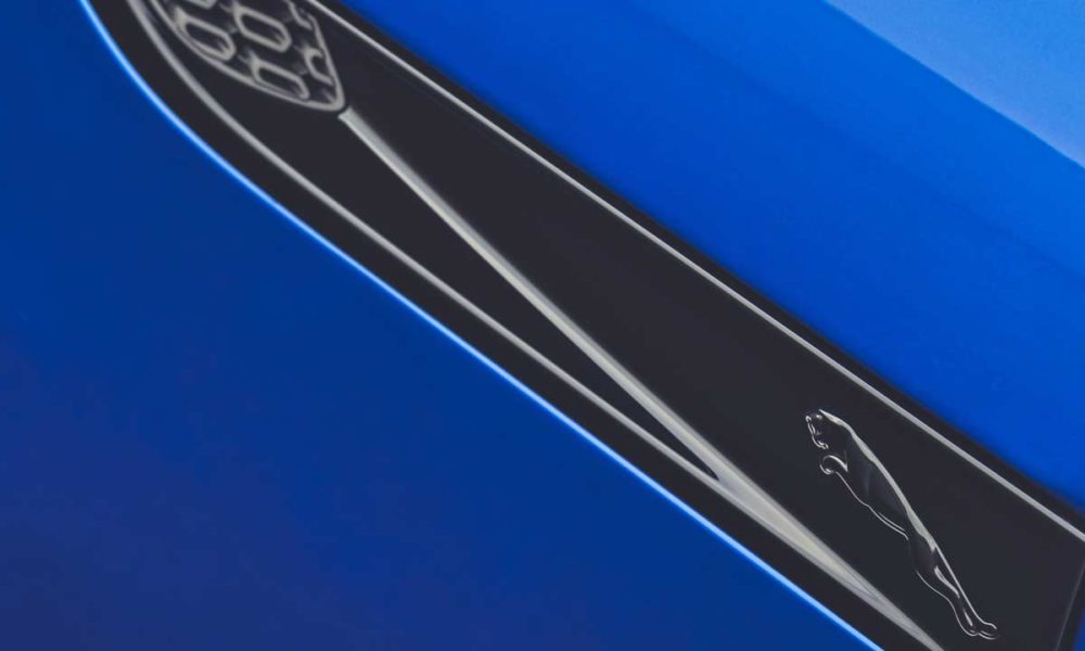 2020-Jaguar-F-Type_fender_leaper