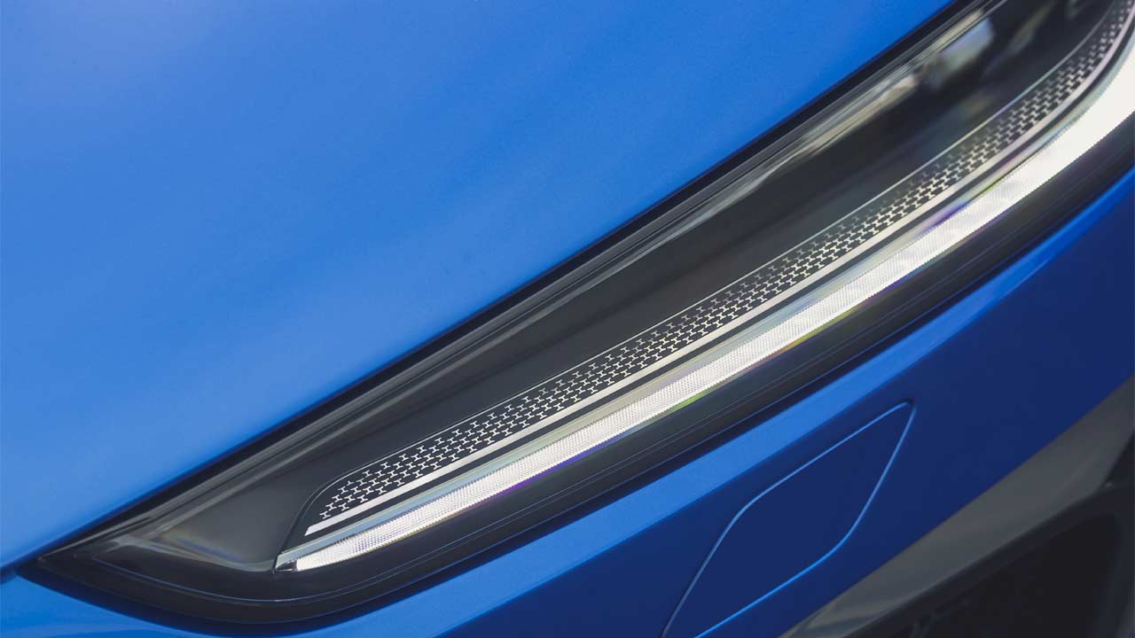 2020-Jaguar-F-Type_headlamps_monogram
