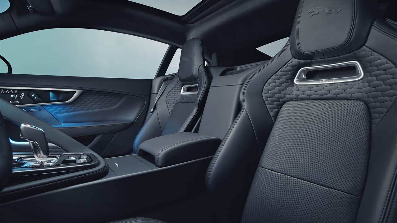 2020-Jaguar-F-Type_interior_seats