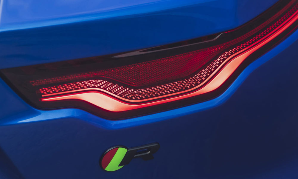 2020-Jaguar-F-Type_taillamps
