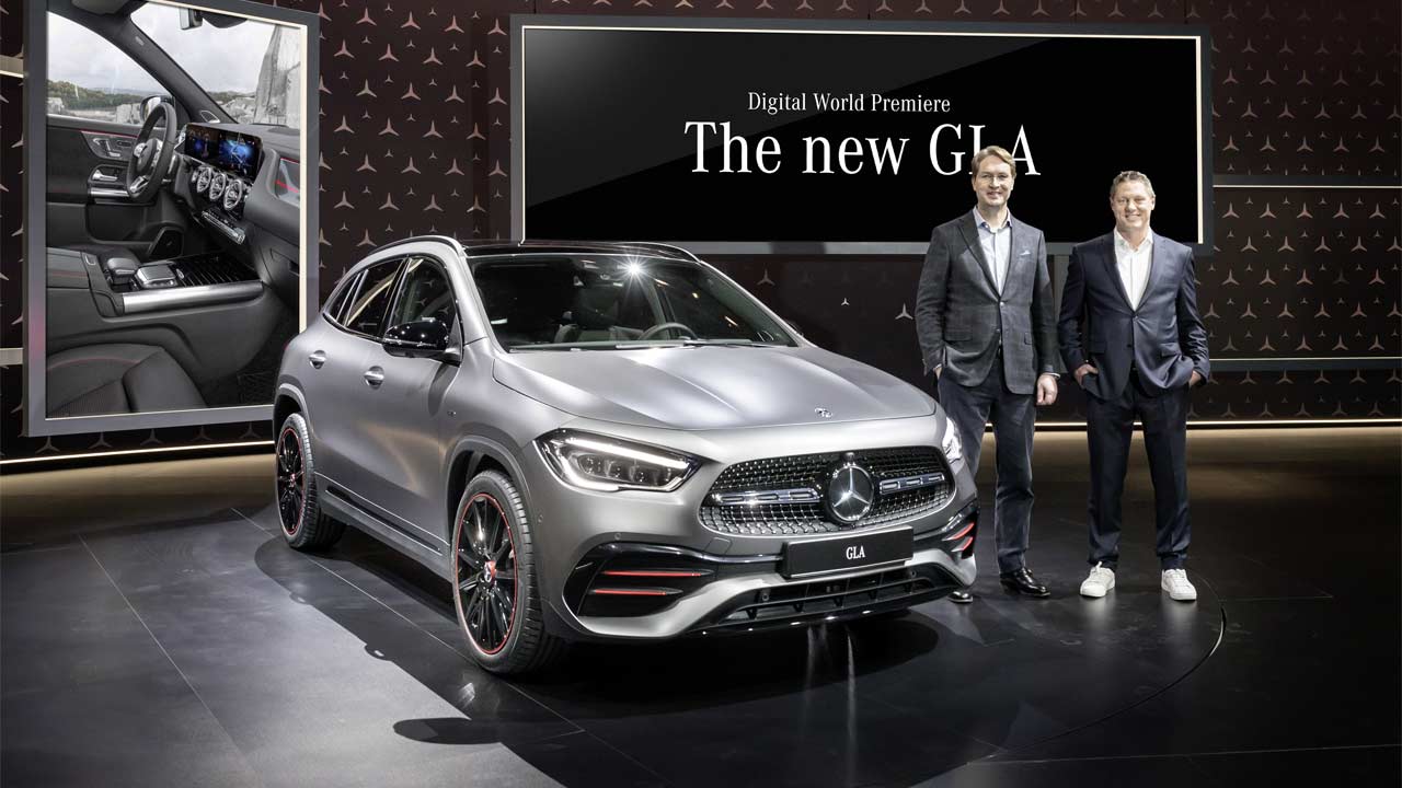 New Mercedes Benz Gla Debuts With New Tech More Space Autodevot