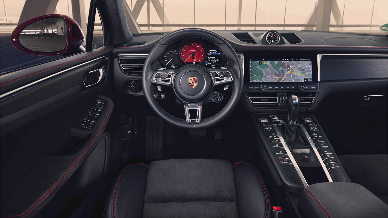 2020-Porsche-Macan-GTS_interior