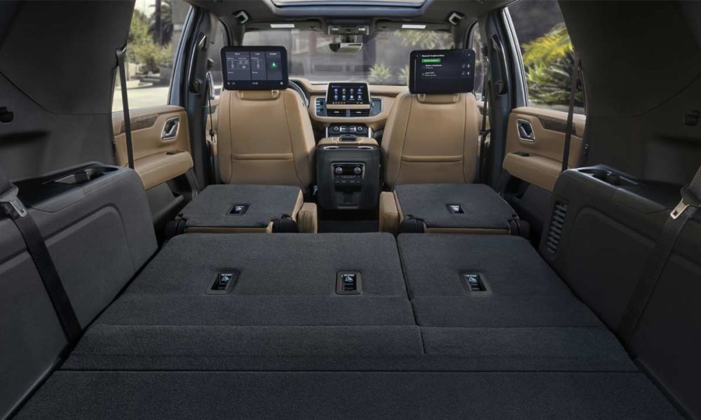 2021-Chevrolet-Suburban_interior_boot