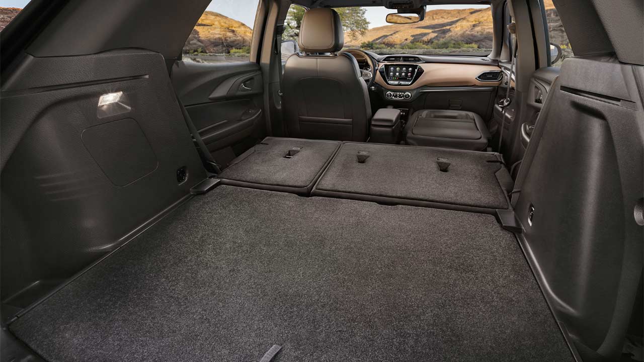 2021-Chevrolet-Trailblazer-ACTIV_interior_boot
