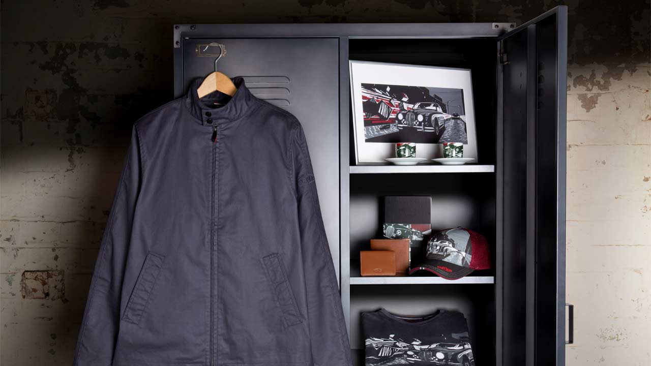 Jaguar-Mark-2-lifestyle-collection_2