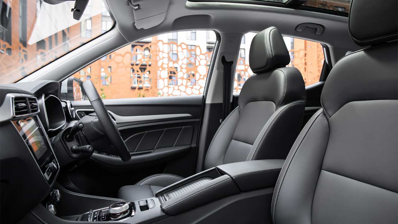 MG-ZS-EV_interior_seats