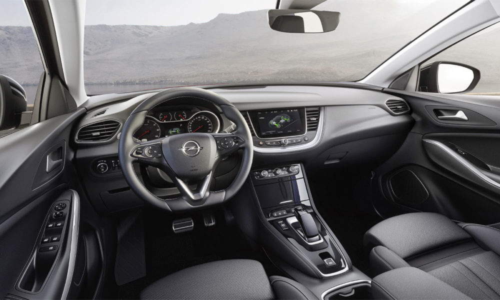 Opel-Grandland-X-Plug-in-Hybrid4-interior