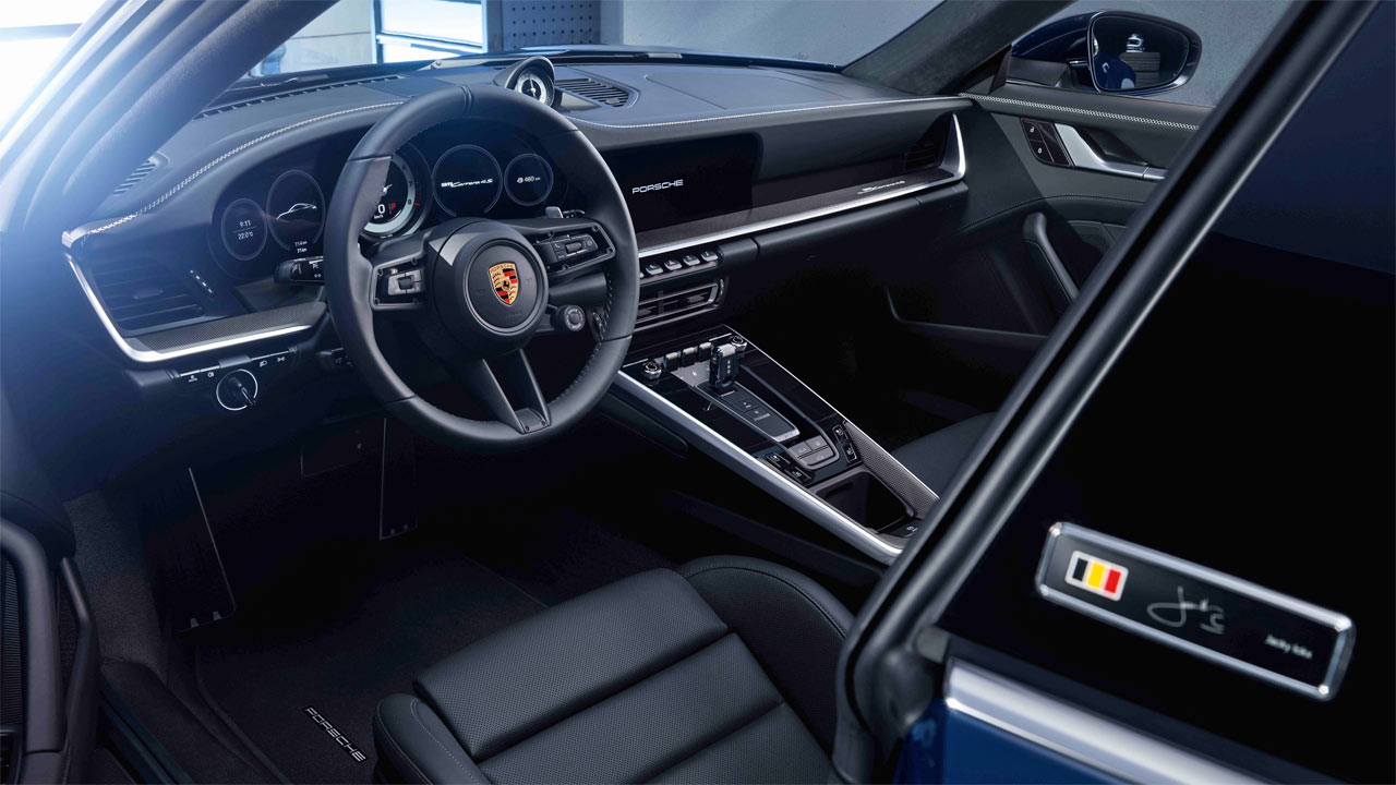 Porsche-911-Belgian-Legend-Edition_interior