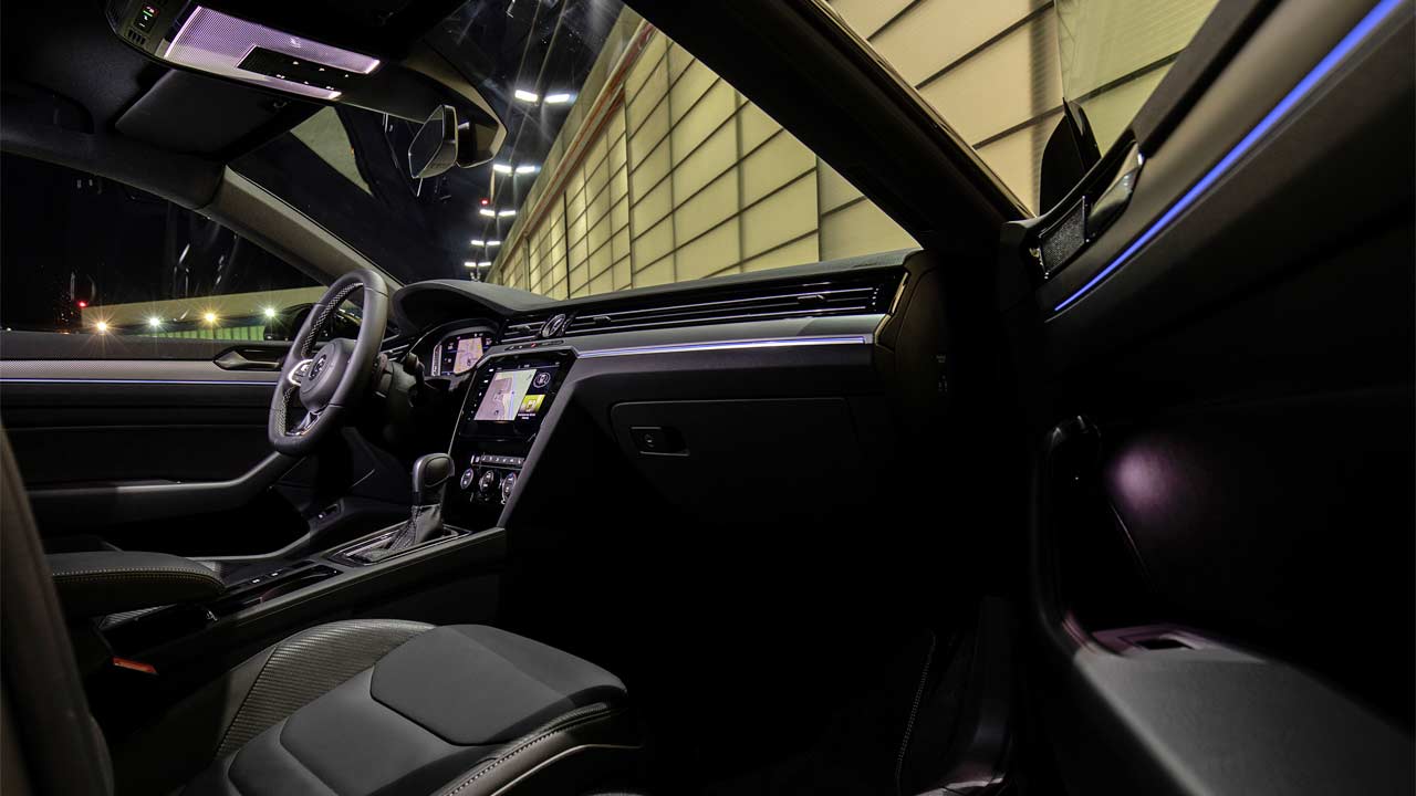 Volkswagen-Arteon-R-Line-Edition_interior