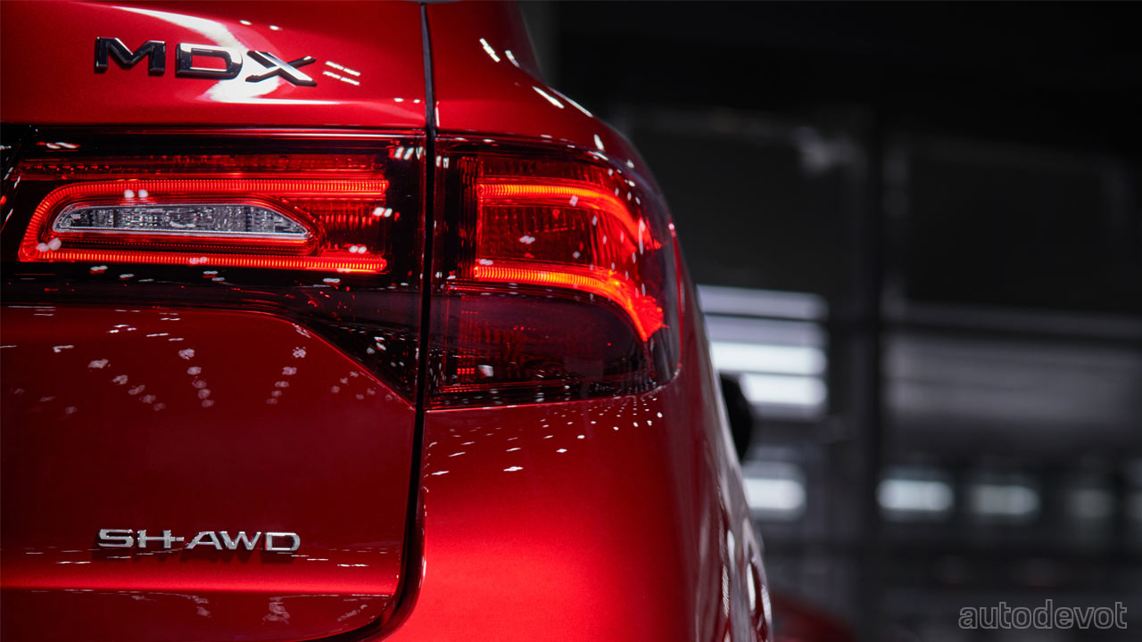 2020-Acura-MDX-PMC-Edition_taillamps
