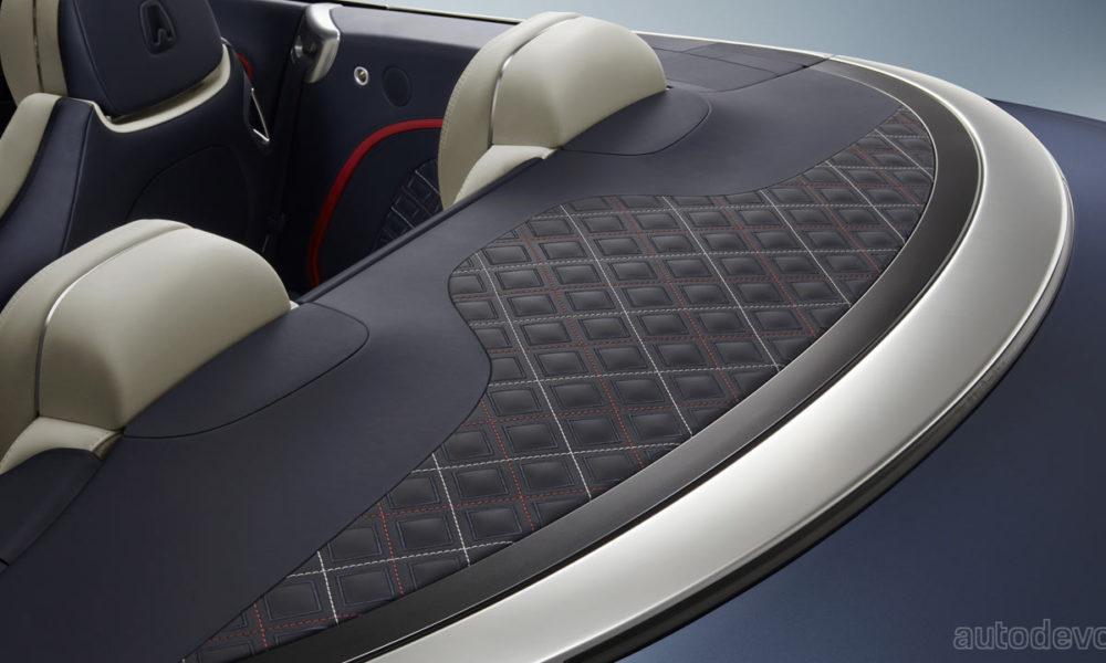 2020-Bentley-Continental-GT-Mulliner-Convertible_interior_2