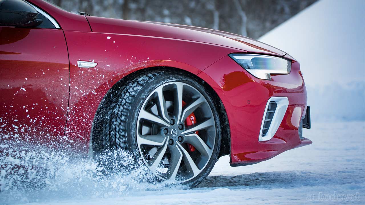 2020-Opel-Insignia-GSi-facelift_wheels_brakes