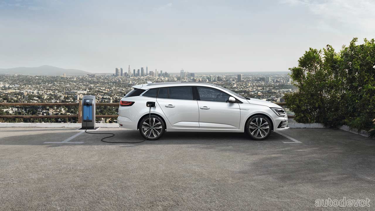 2020-Renault-Megane-E-Tech-Plug-In-Hybrid_2