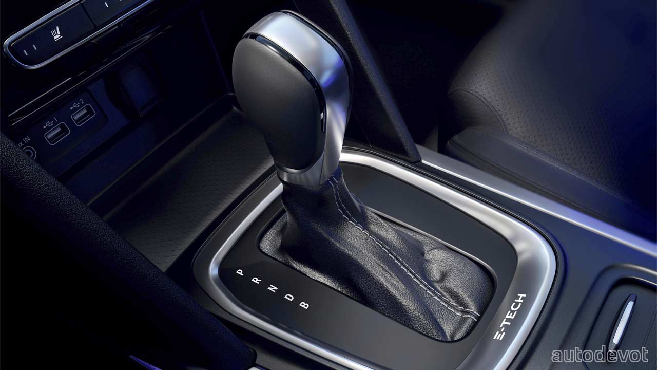 2020-Renault-Megane-E-Tech-Plug-In-Hybrid_interior_centre_console