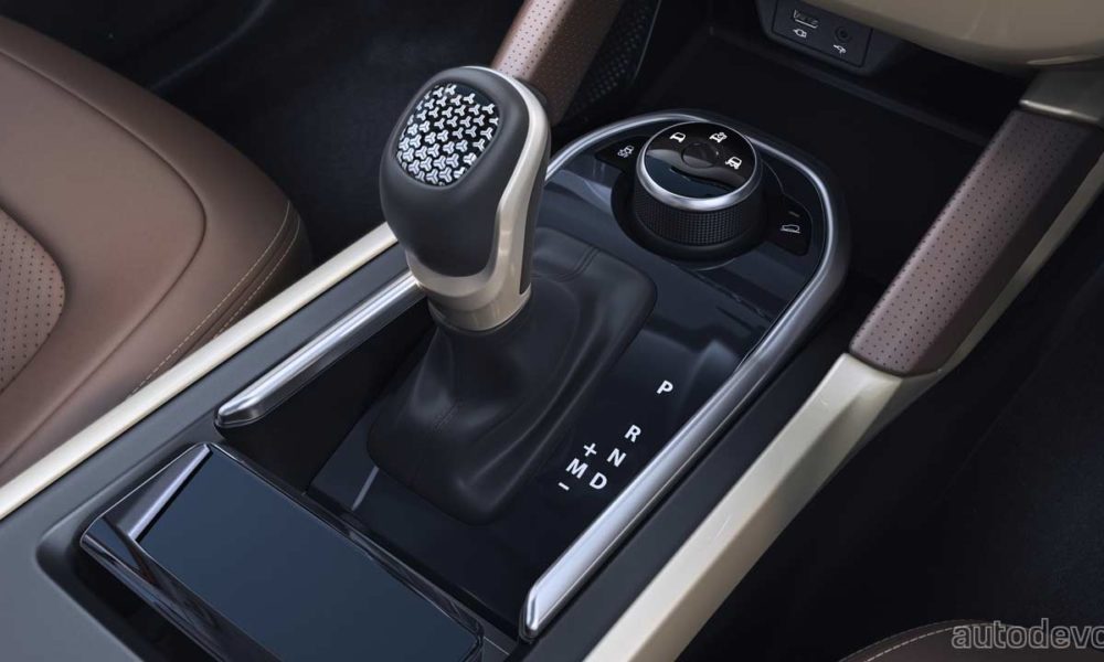 2020-Tata-Harrier_interior_centre_console