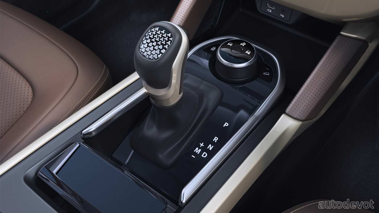 2020-Tata-Harrier_interior_centre_console