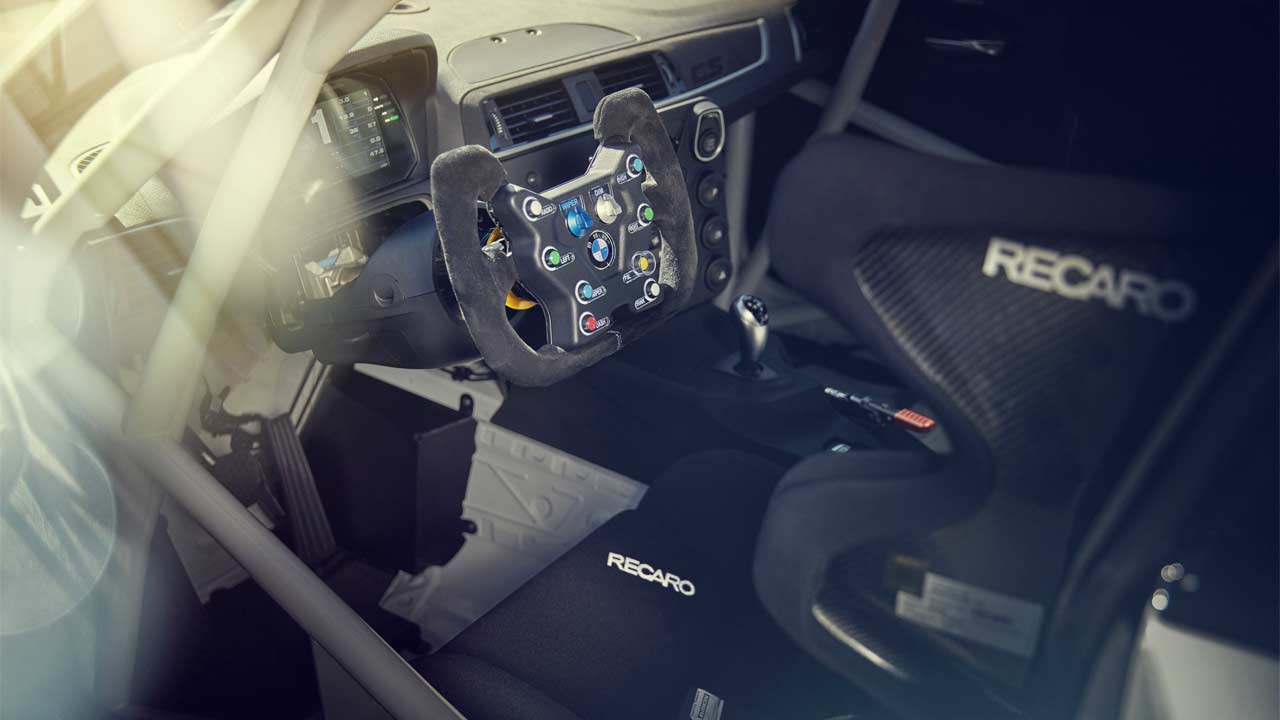 BMW-M2-CS-Racing_interior
