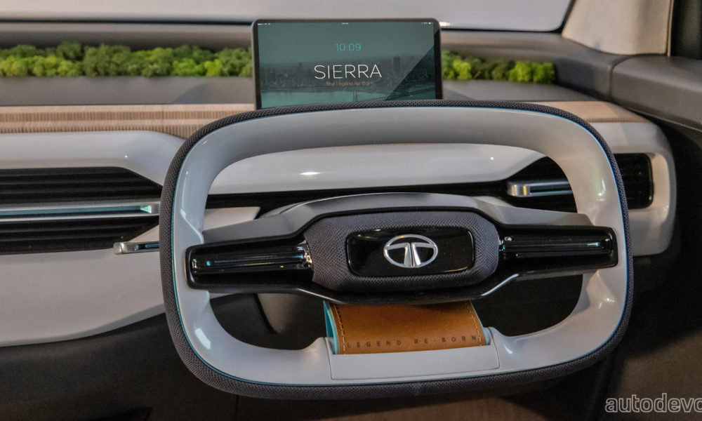 Tata-Motors-Sierra-Concept-Interior_steering_wheel
