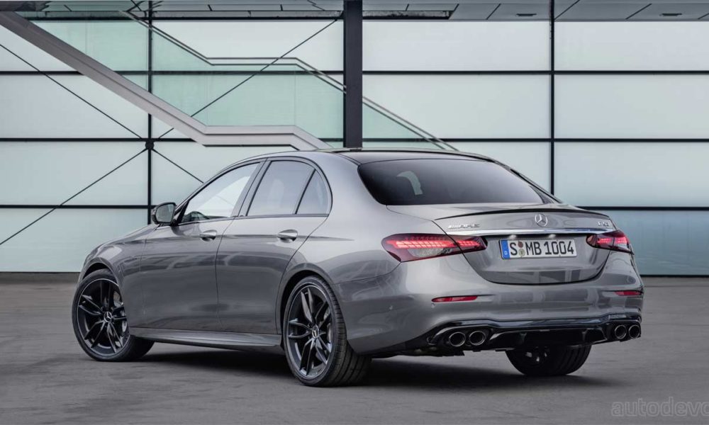 2021-Mercedes-AMG-E53-4Matic+-Sedan-Selenit-Grey-Metallic-night-&-carbon-package_3