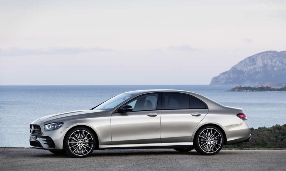 2021-Mercedes-Benz-E-Class-sedan-Mojave-Silver-Metallic_3