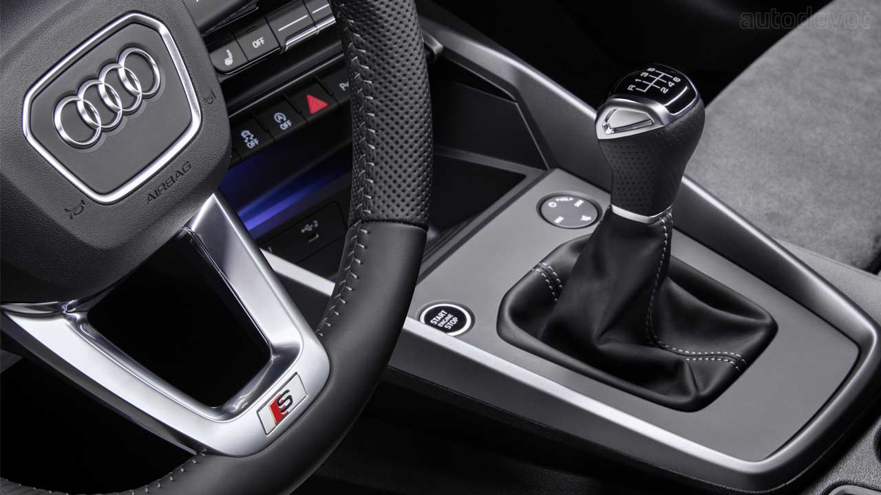 4th-gen-2021-Audi-A3-Sportback_interior_gear_shifter