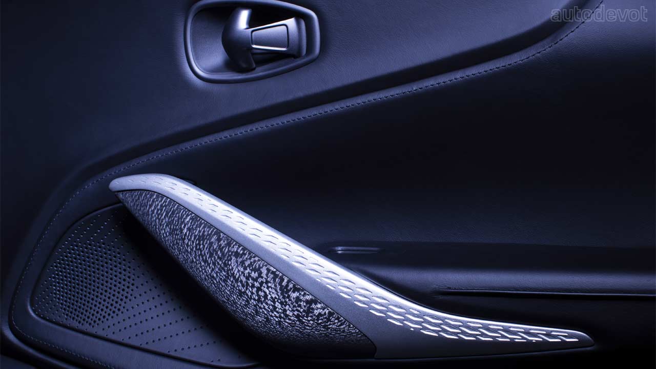 Aston-Martin-DBX-dark-customization-Q-by-Aston-Martin_interior_doorpad