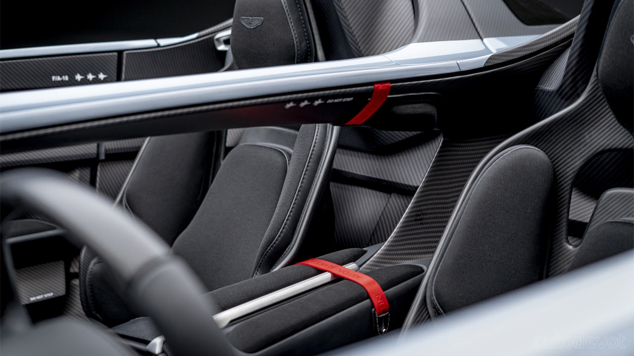 Aston-Martin-V12-Speedster_interior_3