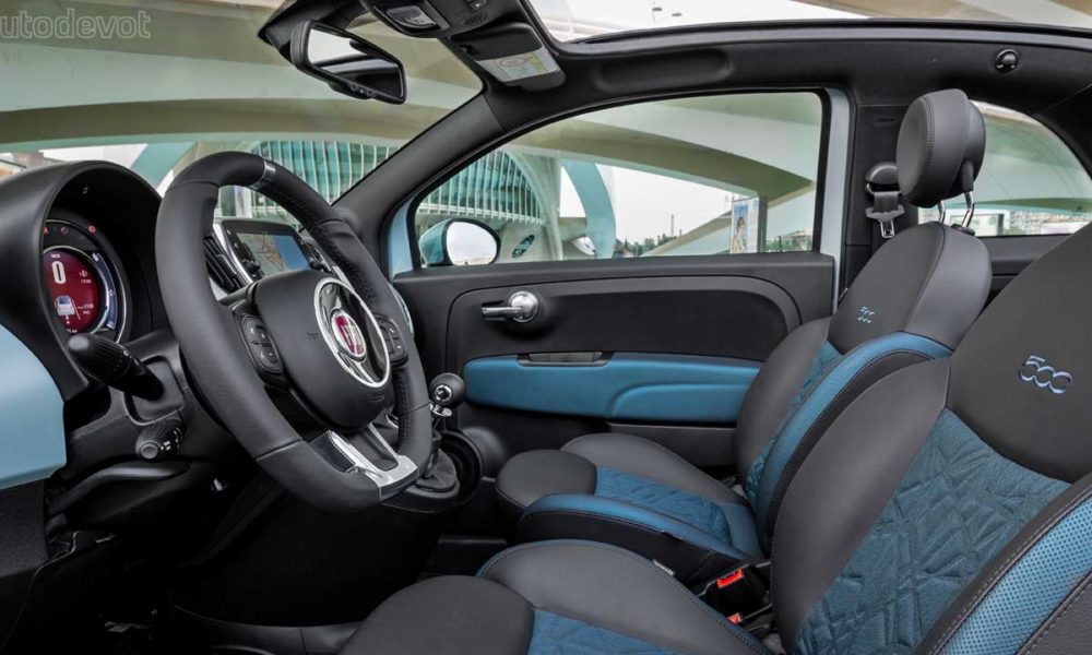 2020-Fiat-500-Hybrid_interior_2