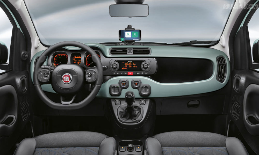 2020-Fiat-Panda-Cross-Hybrid-Launch-Edition_interior