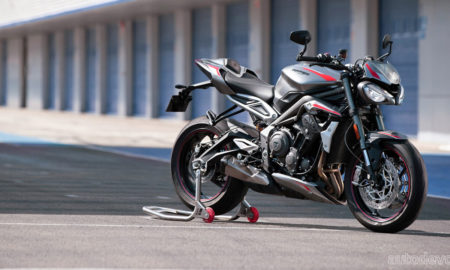 2020-Triumph-Street-Triple-RS