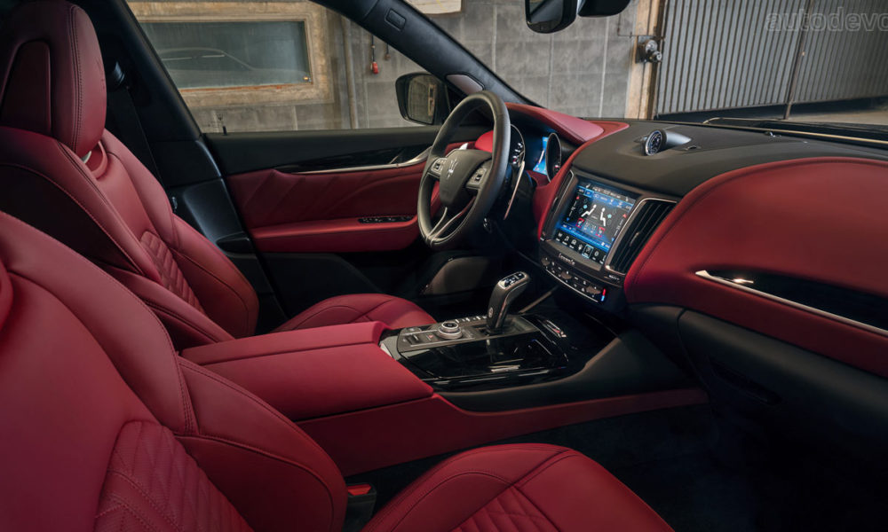 Novitec-Esteso-Maserati-Levante_interior