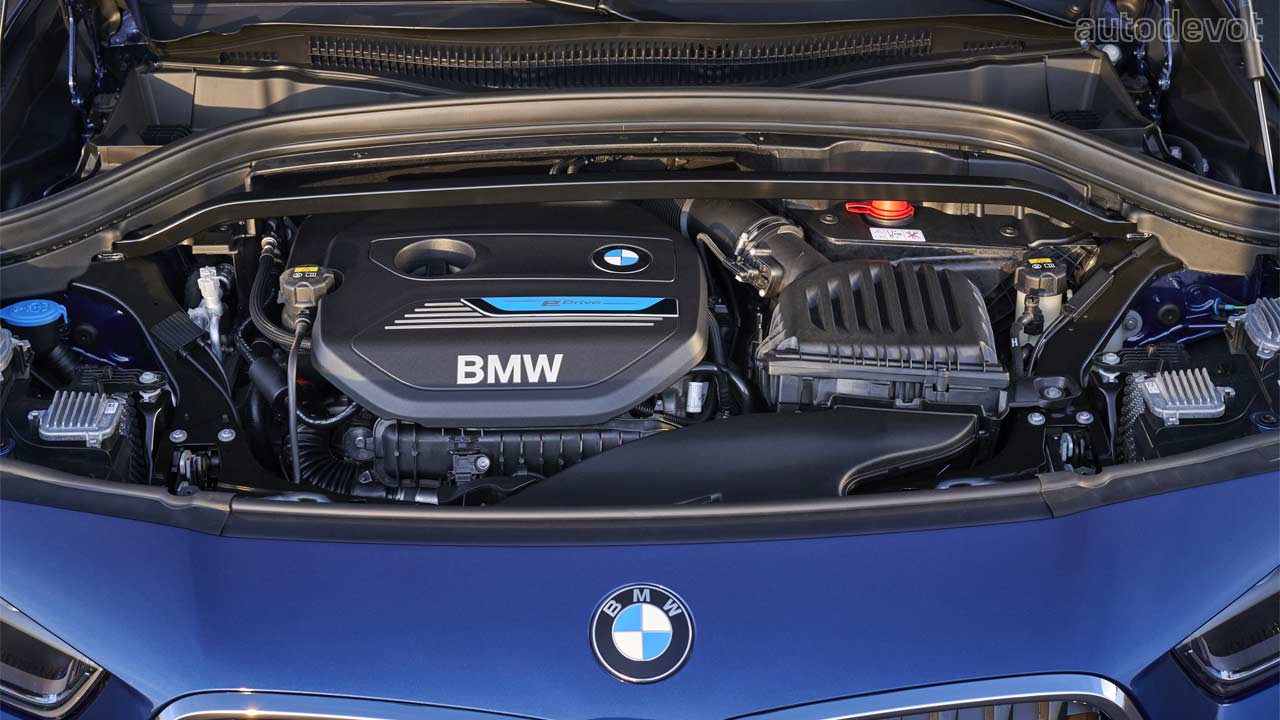 2020-BMW-X2-facelift-xDrive25e_engine_bay