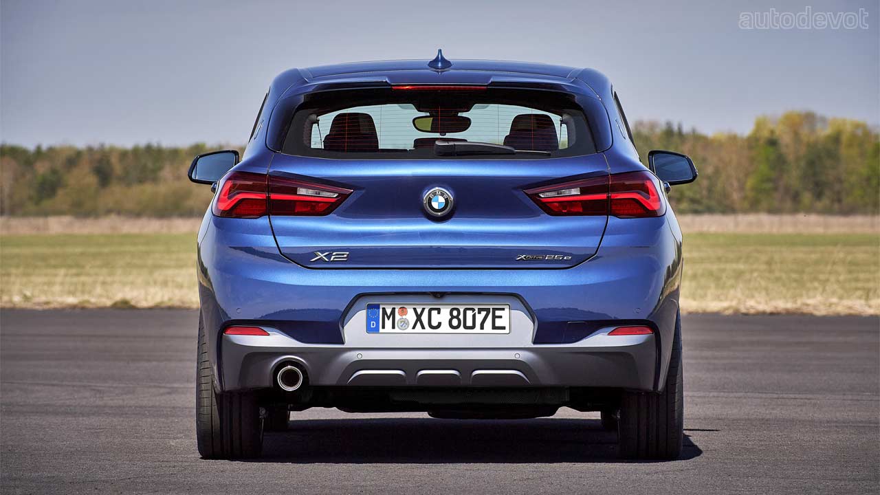 2020-BMW-X2-facelift-xDrive25e_rear