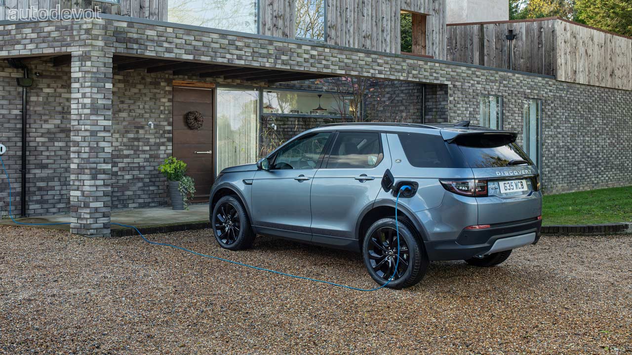 2020-Land-Rover-Discovery-Sport-P300e-Plug-In-Hybrid_2