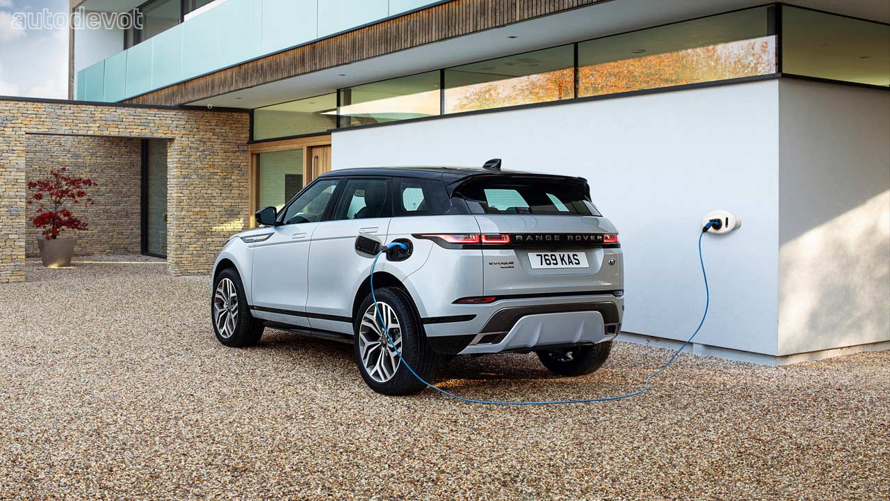 2020-Range-Rover-Evoque-P300e-Plug-In-Hybrid_2