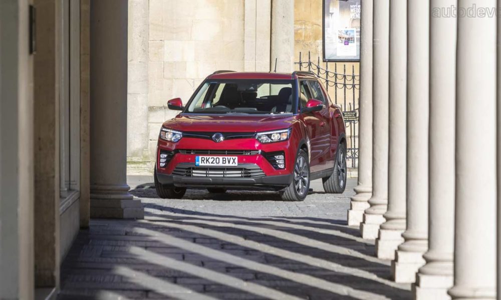 2020-SsangYong-Tivoli-facelift_2