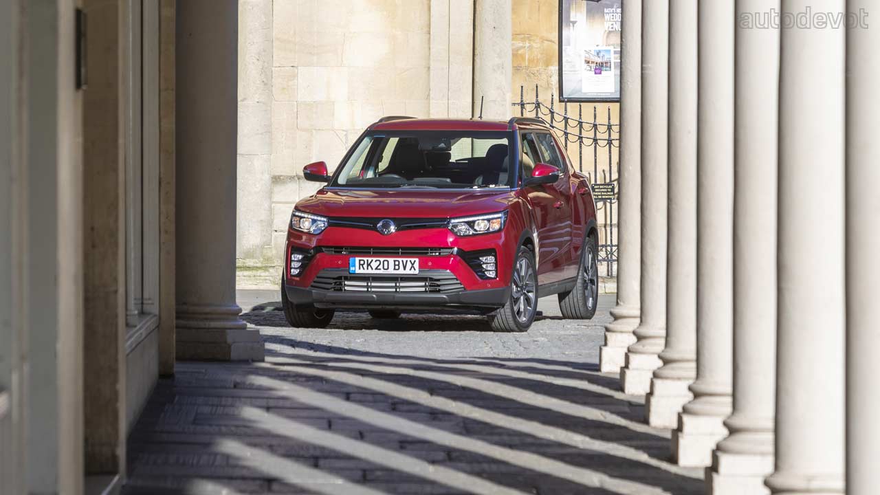 2020-SsangYong-Tivoli-facelift_2