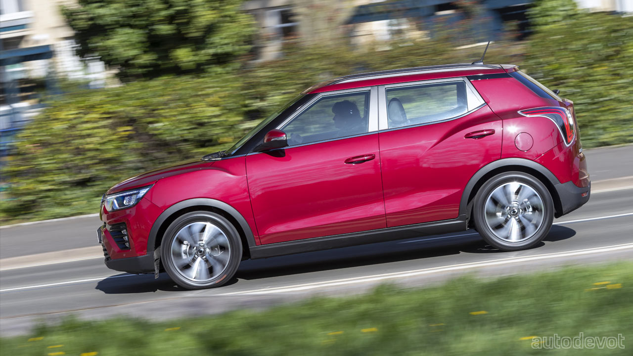 2020-SsangYong-Tivoli-facelift_4
