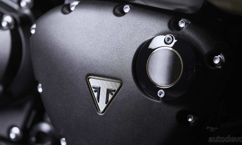 2020-Triumph-Scrambler-1200-Bond-Edition_engine_badges