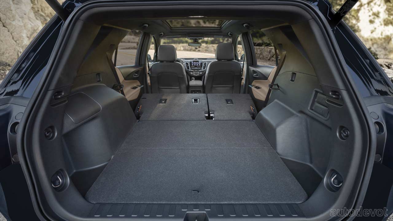 2022-Chevrolet-Equinox-Premier_interior_boot
