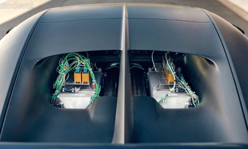 Bugatti-Chiron-Pur-Sport-dynamic-testing-Bilster-Berg_4