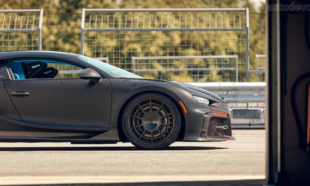 Bugatti-Chiron-Pur-Sport-dynamic-testing-Bilster-Berg_7