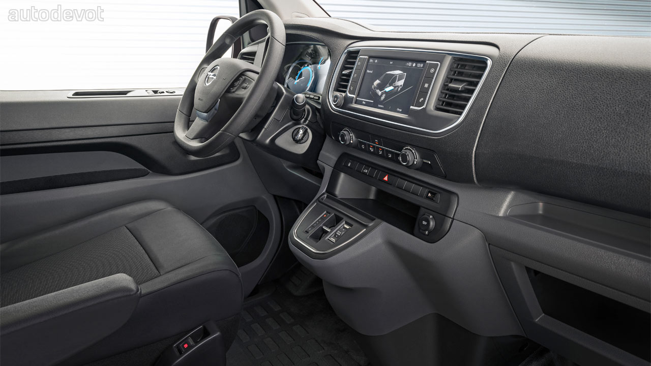 Opel-Vivaro-e-electric-cargo-van_interior