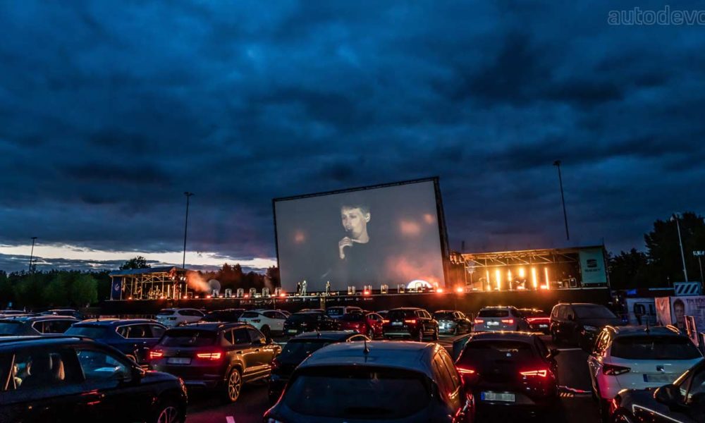 SEAT organizes a drivein concert in Germany Autodevot