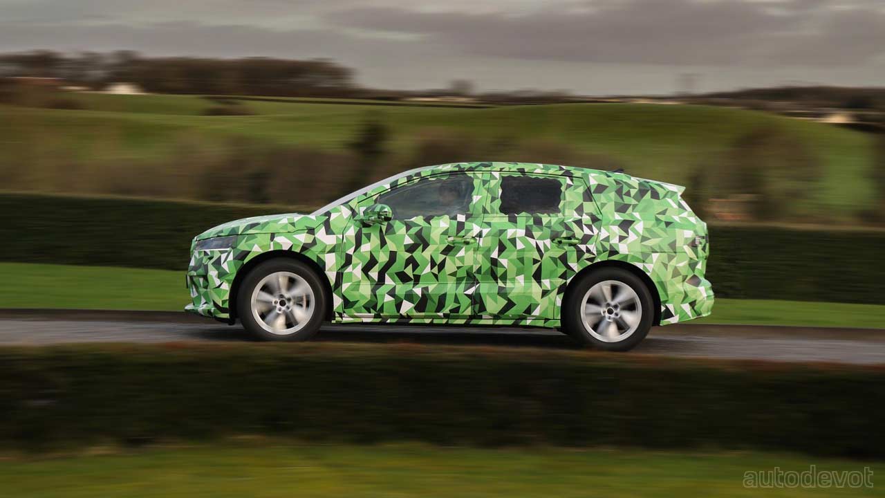 all-electric-Skoda-ENYAQ-iV-prototype_side