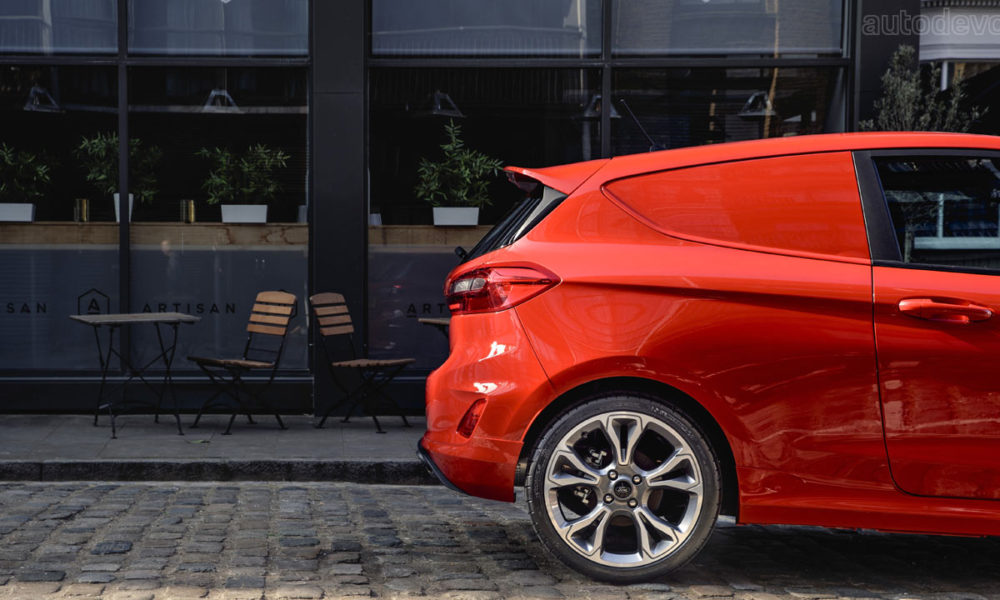 2020-Ford-Fiesta-Van_4