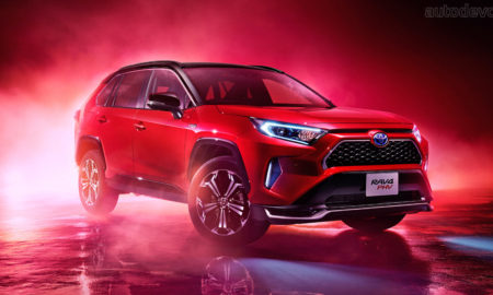 2021-Toyota-RAV4-plug-in-hybrid_Japan_7