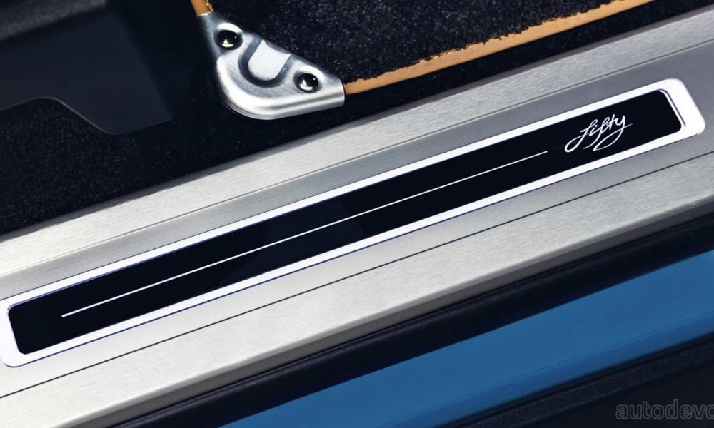 Classic-Range-Rover-and-Special-edition-Range-Rover-Fifty_interior